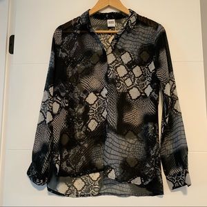 Vero Moda | Patterned See-Through Button Up